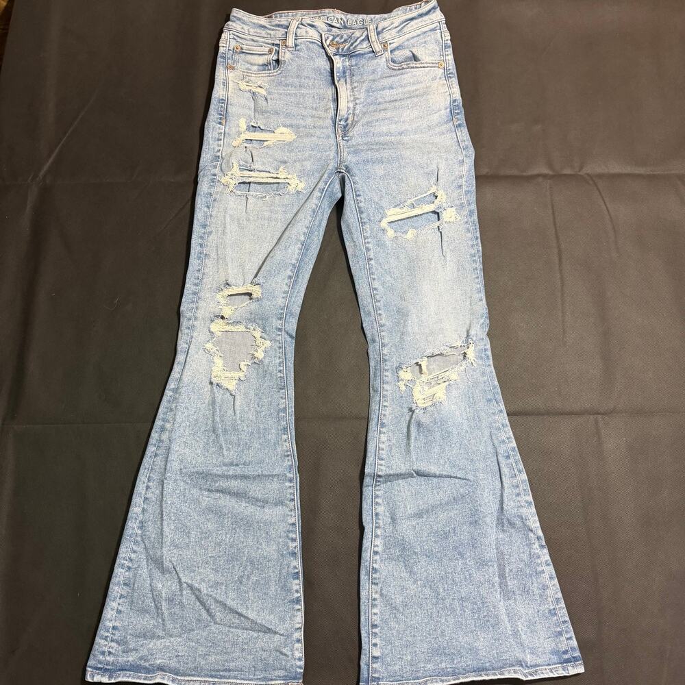 American Eagle Super Hi-Rise Flare Distressed Jeans size 8